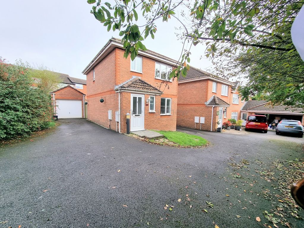 3 bed detached house for sale in Underwood Place, Brackla, Bridgend
