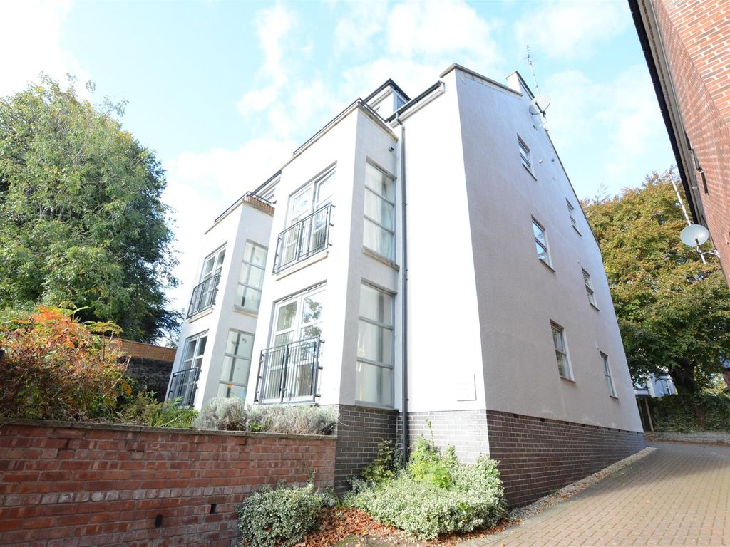 Second Avenue, Nottingham NG7  