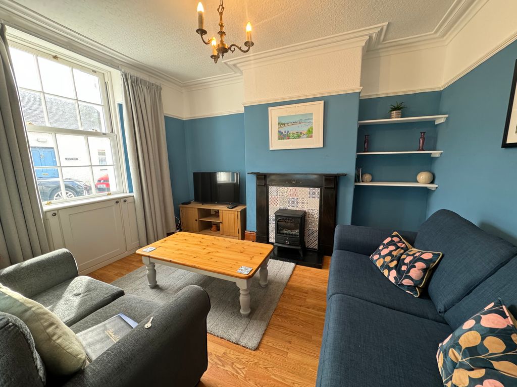 3 bed terraced house to rent in Wexham Street, Beaumaris LL58, £995 pcm