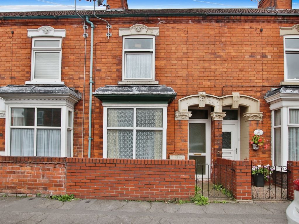 3 bed terraced house for sale in Queens Avenue, BartonUponHumber DN18