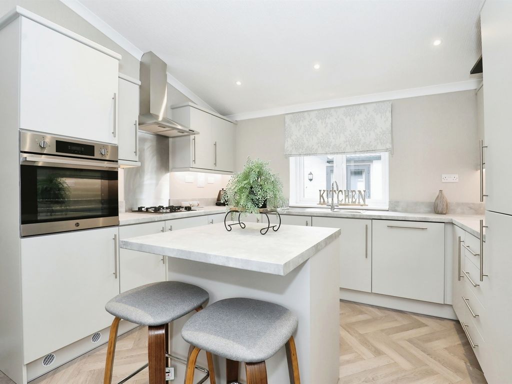 New home, 2 bed detached bungalow for sale in Campden Road, Lower