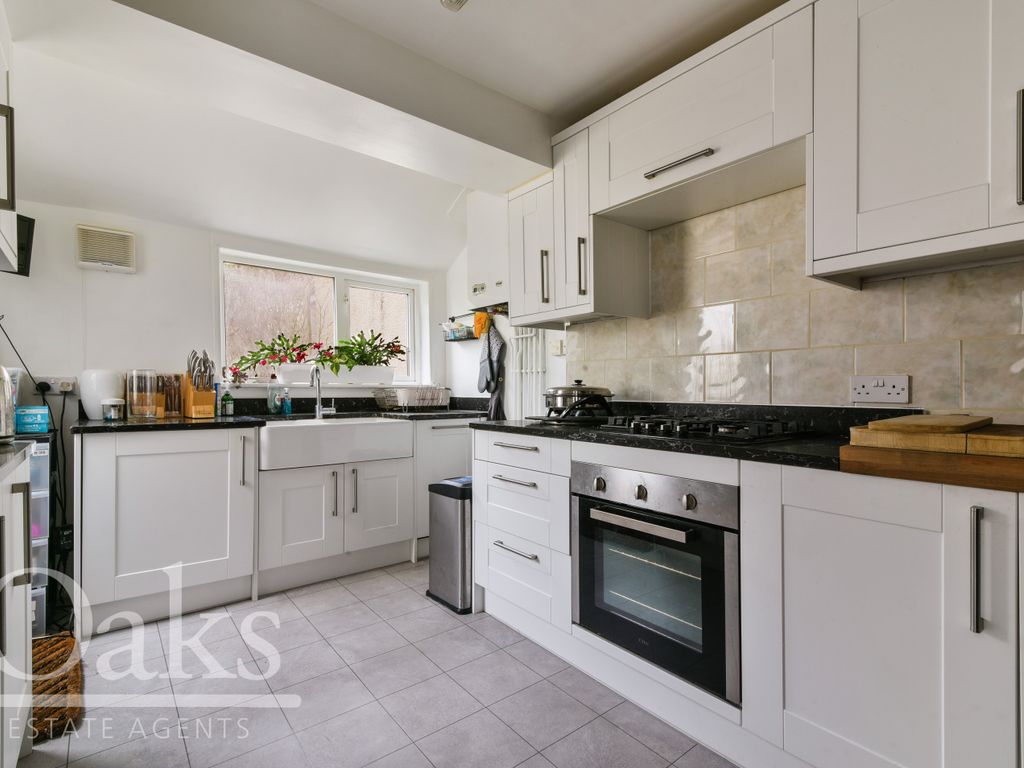 4 bed end terrace house to rent in Cobden Road, London SE25, £2,350 pcm Zoopla