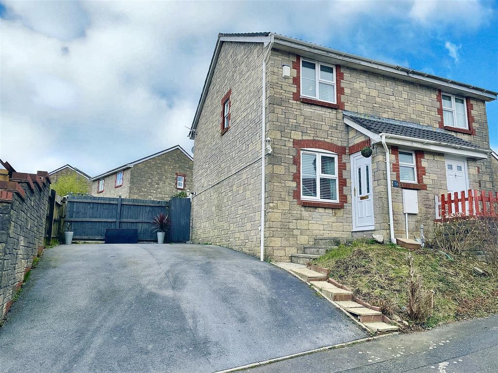 2 bed semidetached house for sale in Heol Waun Wen, Llangyfelach