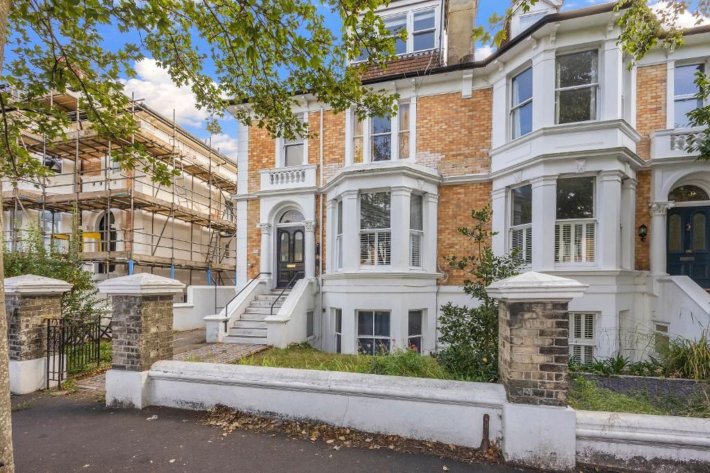 2 bed flat for sale in Denmark Villas, Hove, East Sussex BN3, £550,000