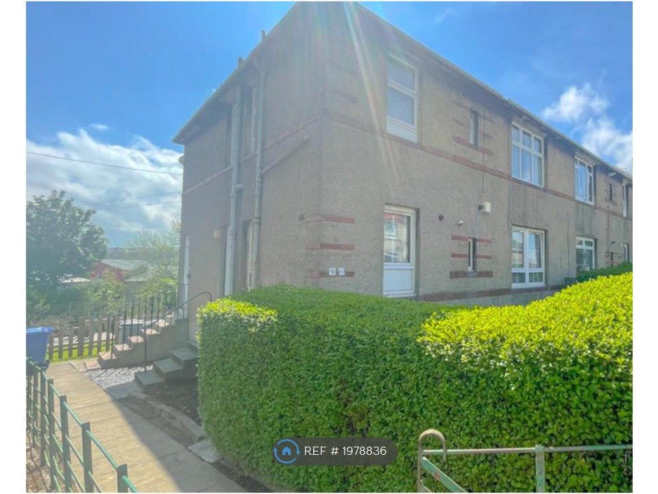 2 bed flat to rent in Muirbank Avenue, Rutherglen, Glasgow G73, £950