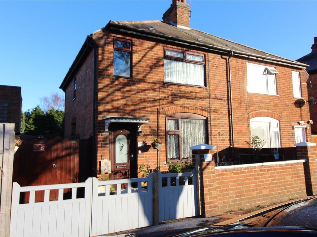 3 bed semidetached house for sale in Lea Close, Thurmaston, Leicester