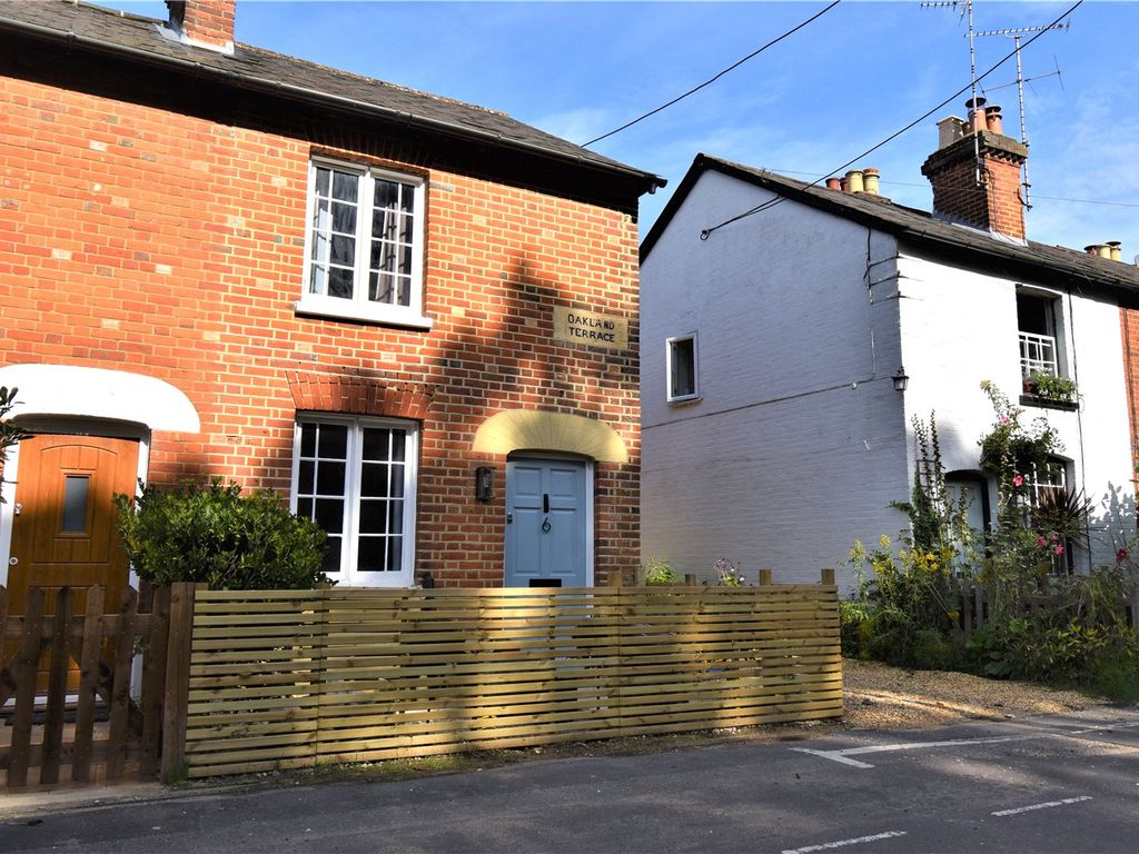 2 bed end terrace house to rent in Oakland Terrace, Hartley Wintney, Hook, Hampshire RG27 Zoopla