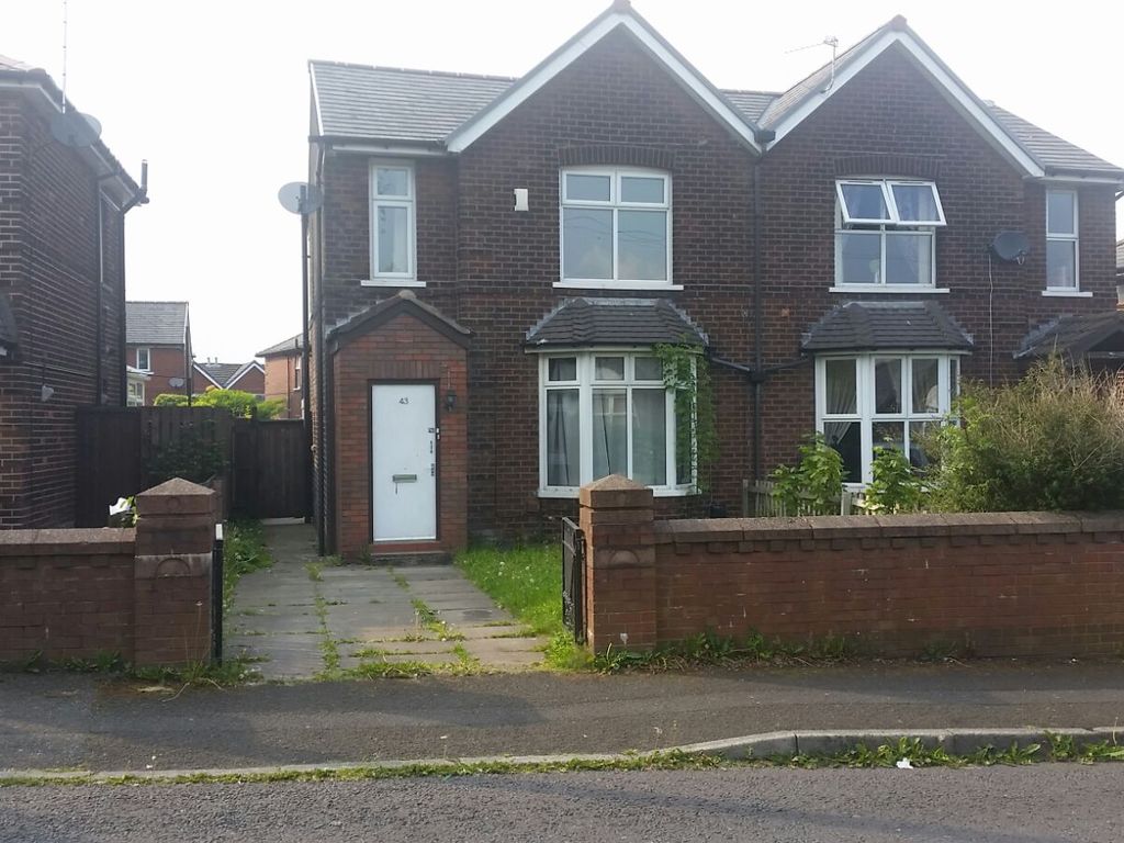 3 bed semidetached house for sale in Cloverhall Crescent, Rochdale