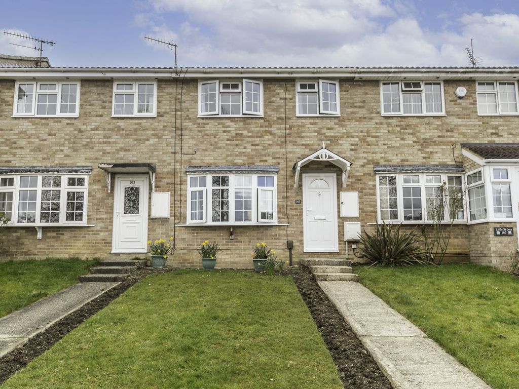 3 bed terraced house for sale in Avonmead, Swindon SN25 Zoopla