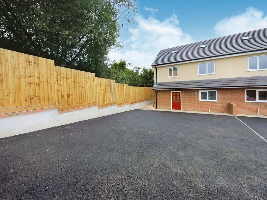 4 bed semidetached house for sale in Hill Street, Aberaman, Aberdare