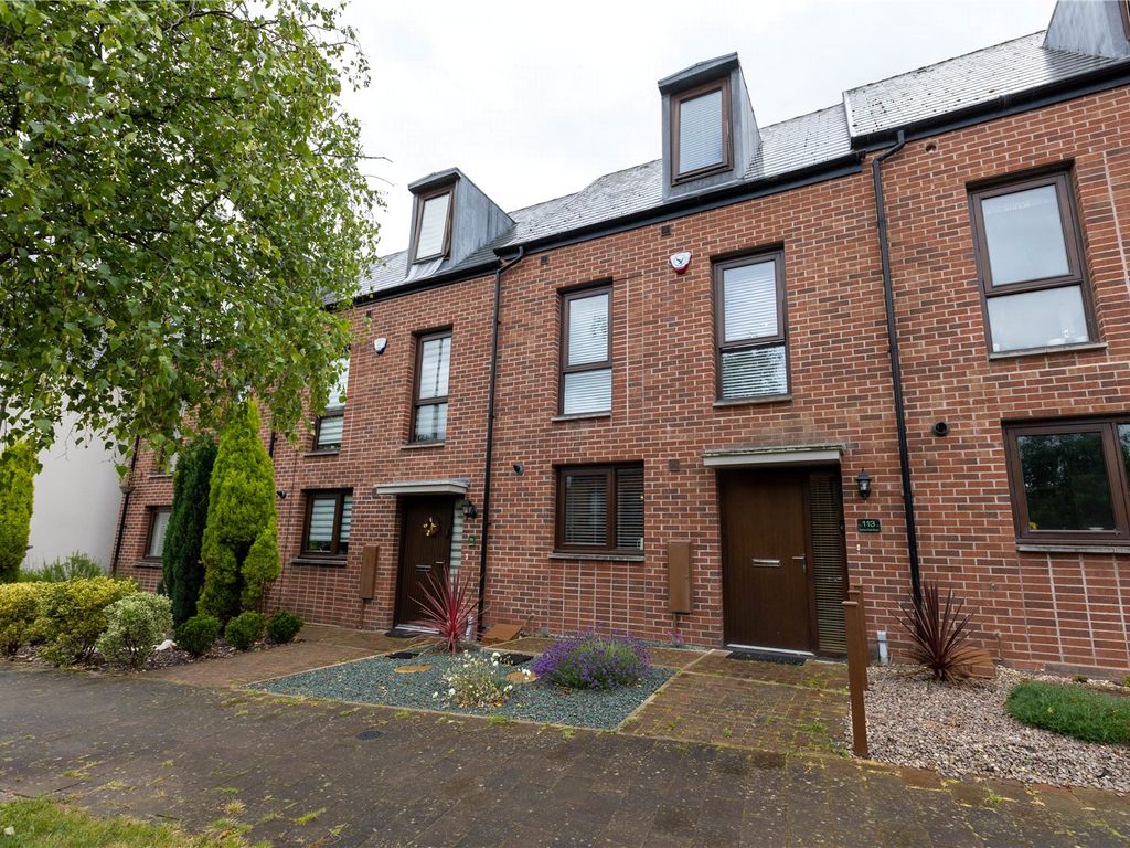 3 bed terraced house for sale in Ketley Park Road, Ketley, Telford