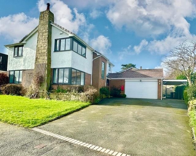 4 bed detached house for sale in Parc Gorsedd, Gorsedd, Holywell CH8, £