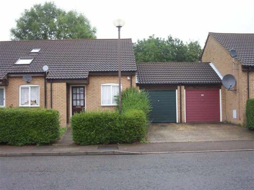 1 bed semidetached house to rent in Forest Rise, Eaglestone, Milton