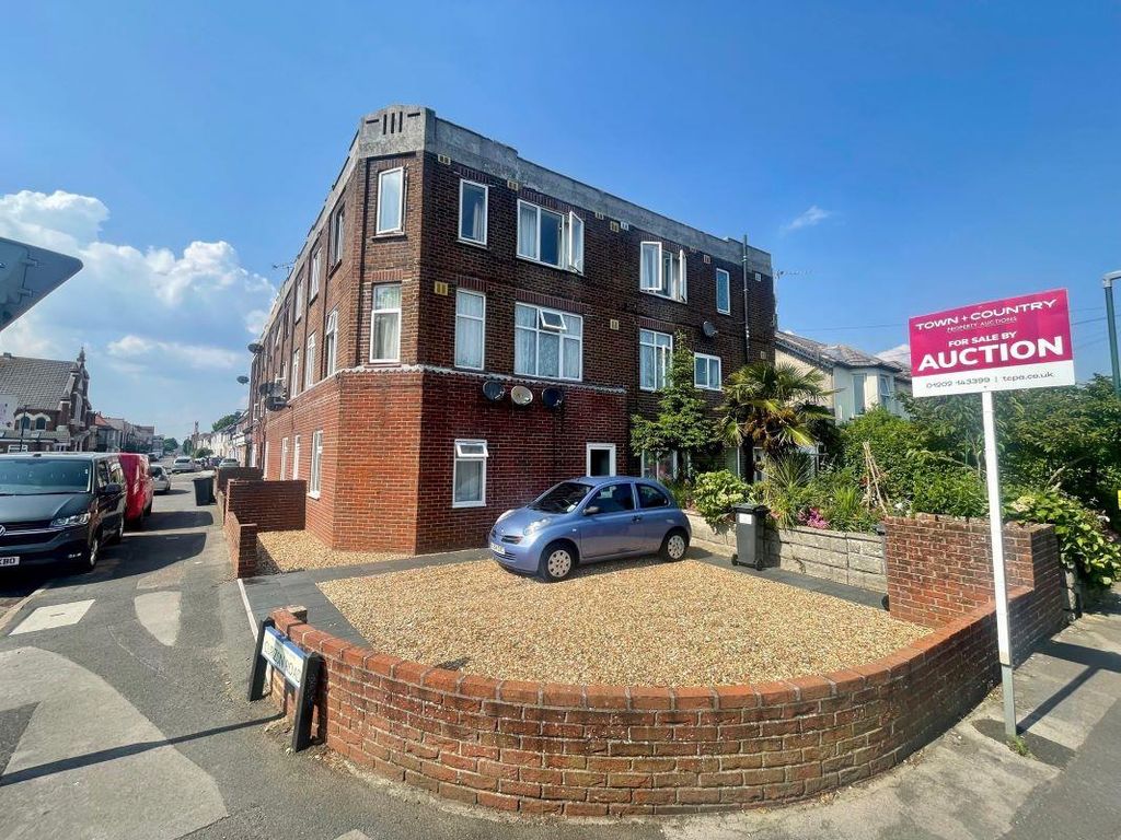 1 bed flat for sale in Curzon Road, Bournemouth BH1 Zoopla