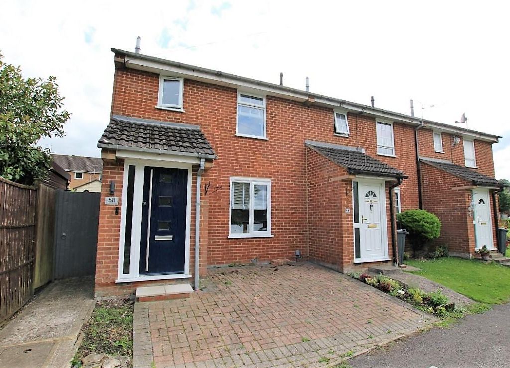 3 bed end terrace house for sale in Pottery Road, Tilehurst, Reading