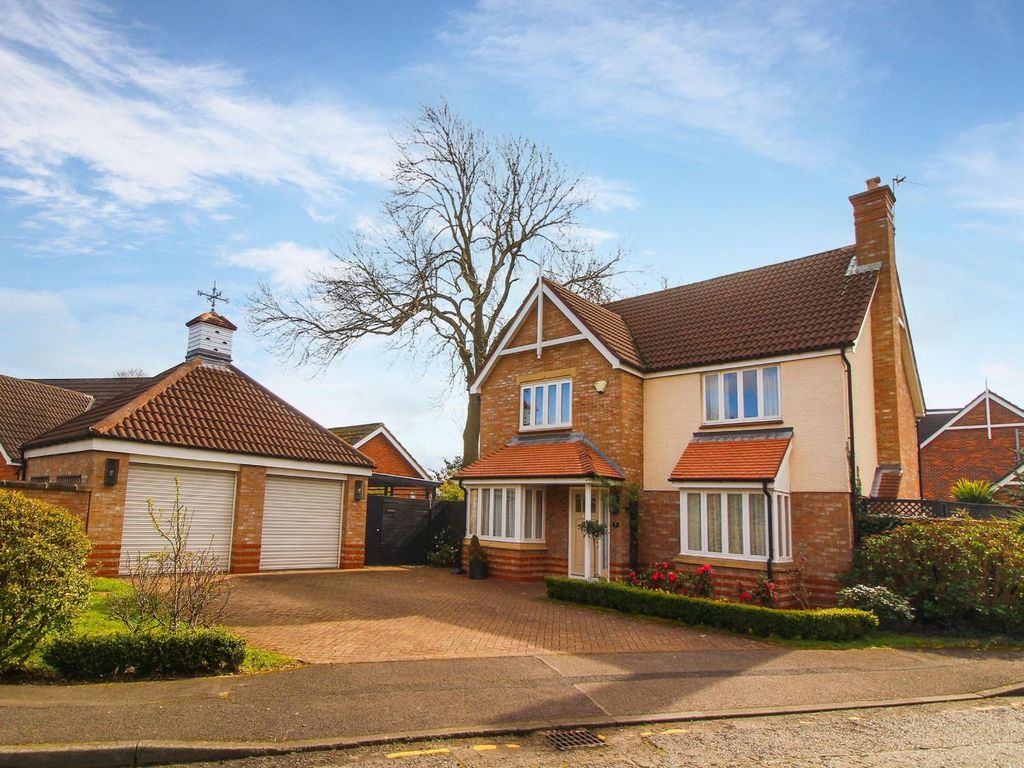 4 bed detached house for sale in The Cloisters, South Gosforth
