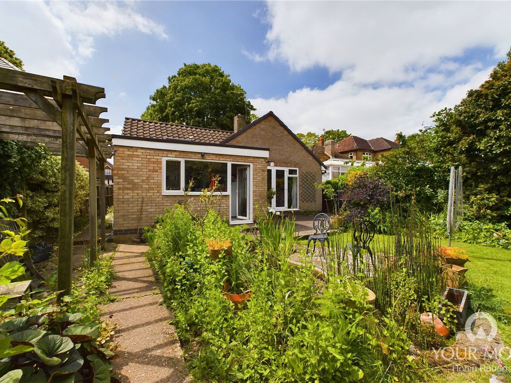 2 bed bungalow for sale in Gipsy Lane, Kettering NN16 Zoopla