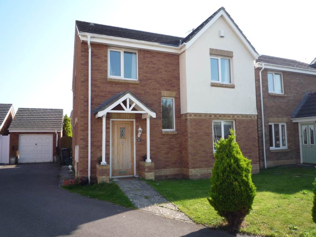 4 bed property to rent in Maes Lindys, Rhoose Point, Vale Of