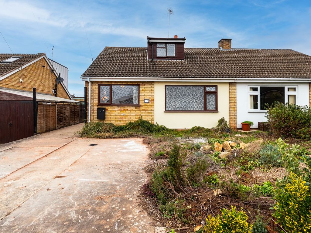 2 bed semidetached bungalow for sale in Waterloo Crescent, BidfordOn