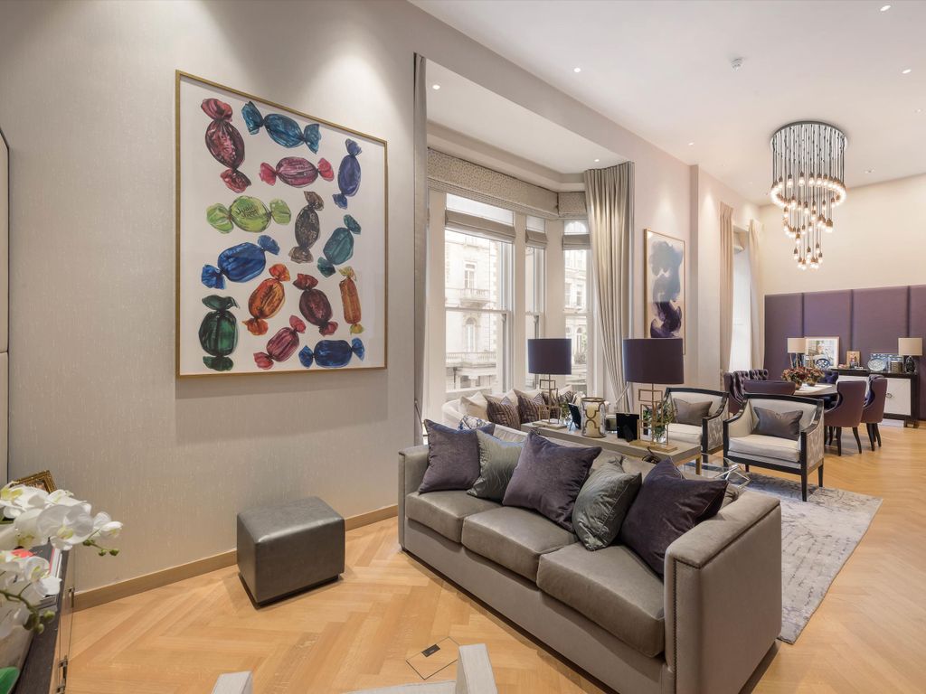 One Kensington Gardens, De Vere Gardens W8