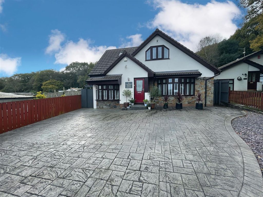 4 bed detached house for sale in Penshannel, Neath Abbey, Neath SA10, £