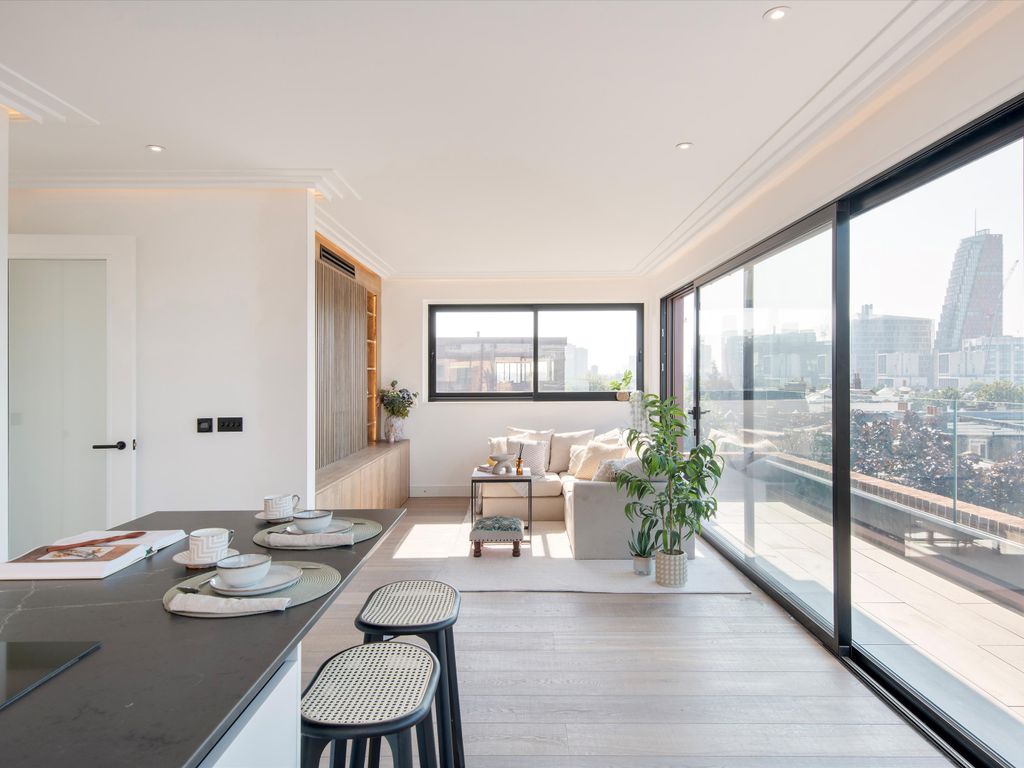 New home, 2 bed property for sale in Coronation Court, Brewster Gardens