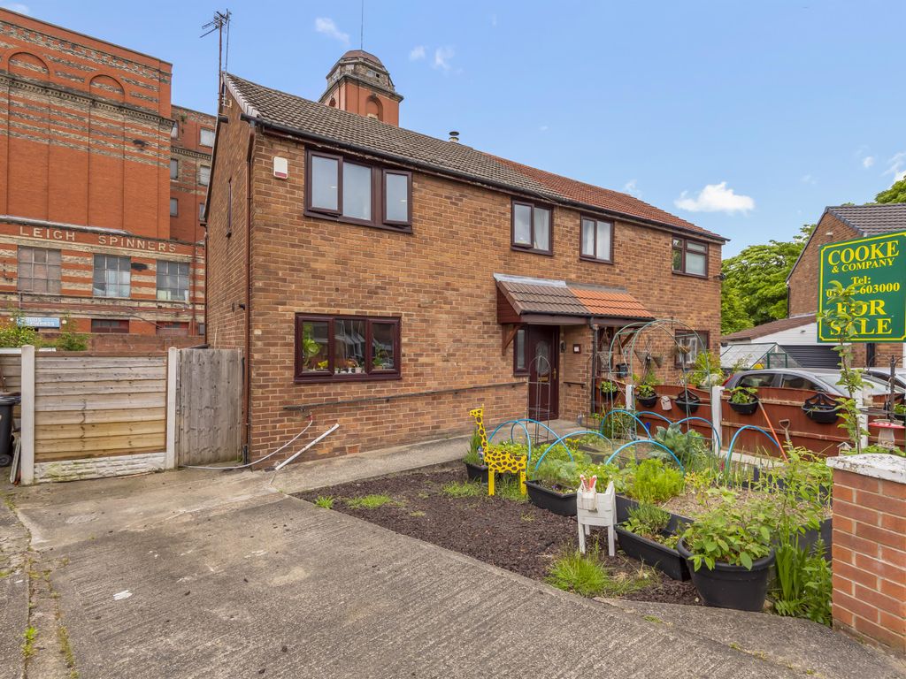 3 bed semidetached house for sale in Sandersons Croft, Leigh WN7 Zoopla