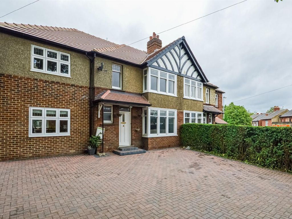 4 bed semidetached house for sale in Dewsbury Road, Wakefield WF2 Zoopla