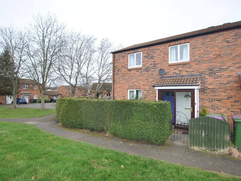 3 bed semidetached house for sale in Epsom Court, Leegomery, Telford