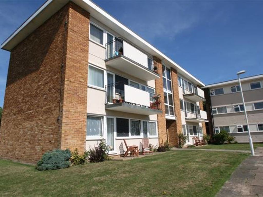 2 bed flat to rent in Lord Warden Avenue, Walmer, Deal CT14 Zoopla
