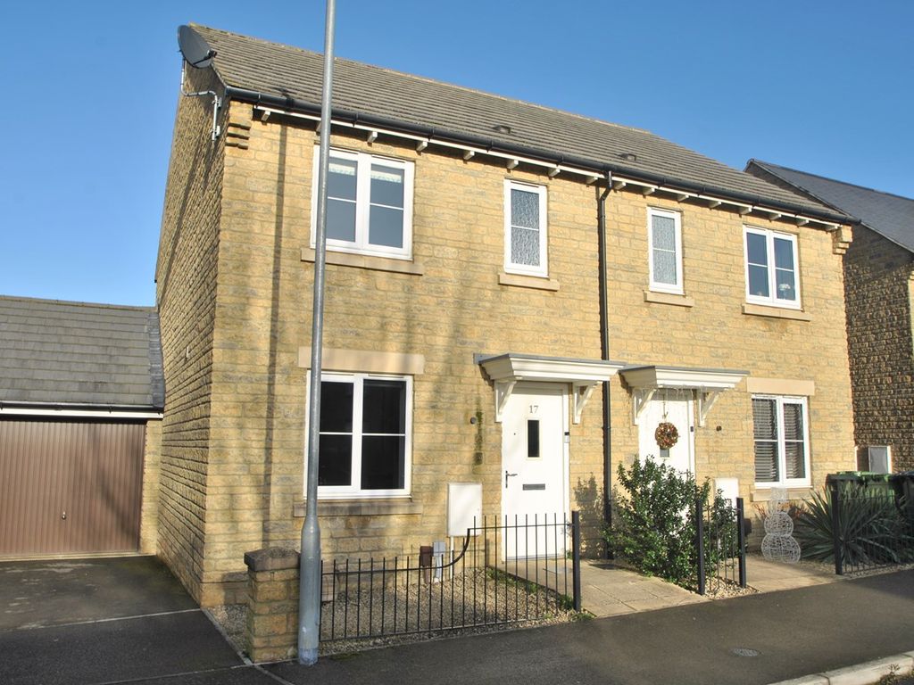 2 bed semidetached house for sale in Sanderling Way, Cleeve