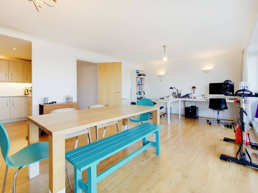 Arnhem Place, Isle Of Dogs, London E14  