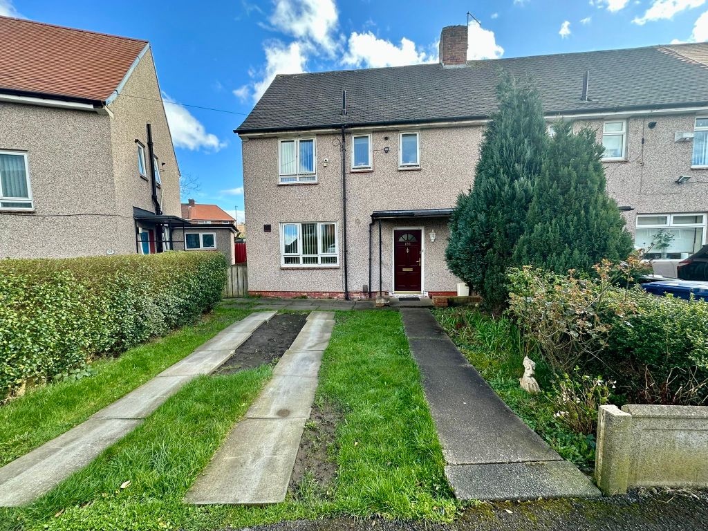 3 bed semidetached house for sale in Southmead Avenue, Blakelaw