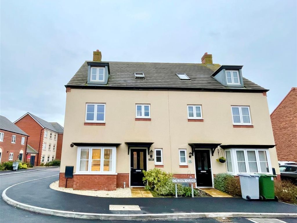 4 bed semidetached house for sale in Caldon Close, Cheshire, Sandbach