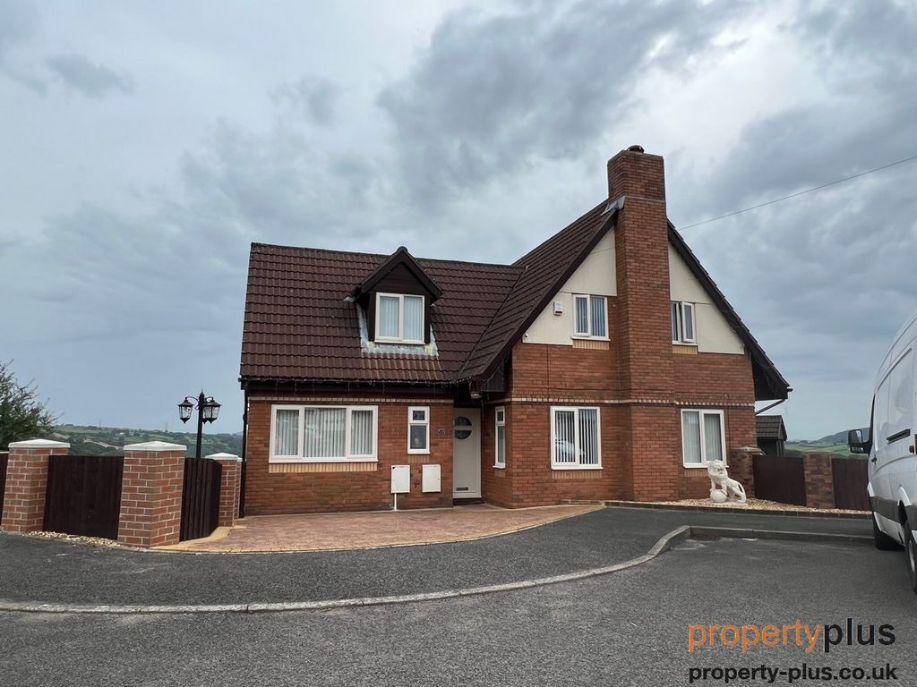 4 bed detached house for sale in Hafod Wen Tonyrefail , Porth CF39