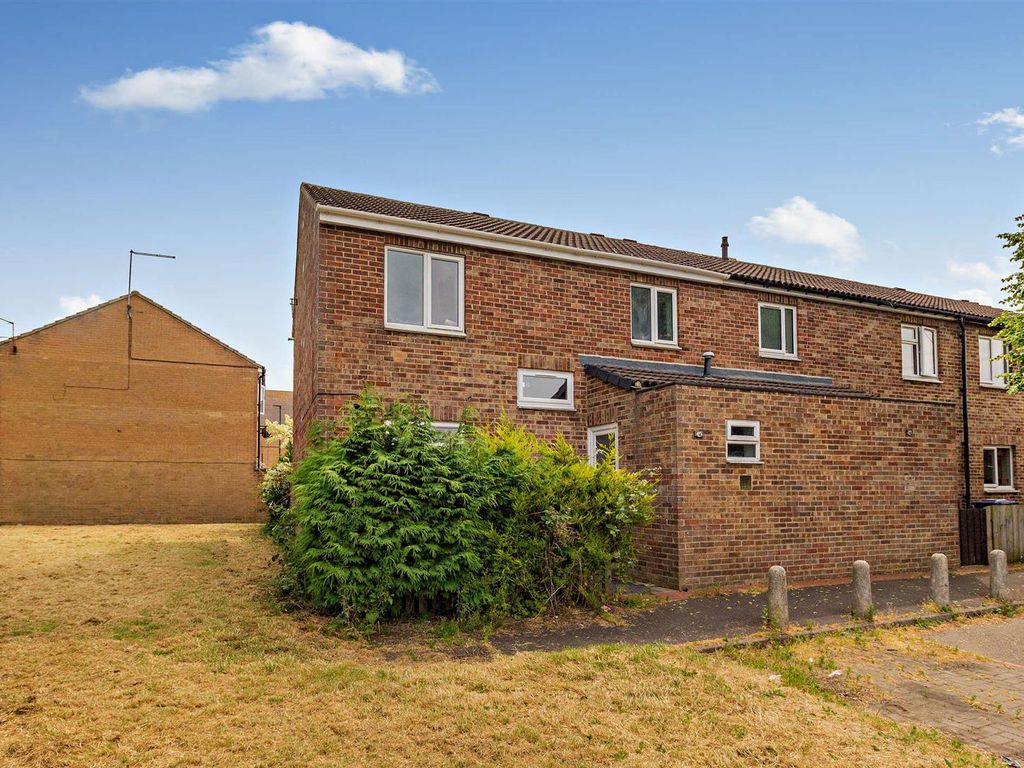 3 bed semidetached house for sale in Brockrigg Court, Guisborough TS14