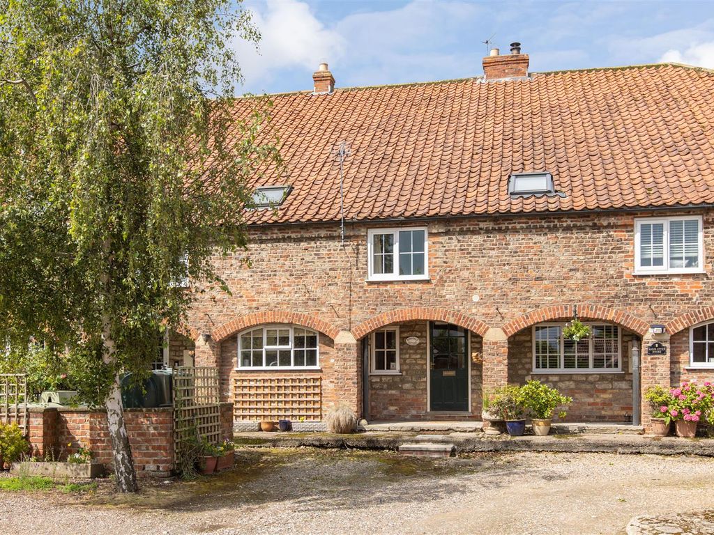 3 bed cottage for sale in West Street, Swinton, Malton YO17 Zoopla