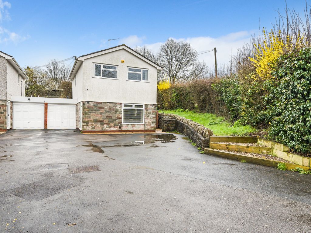 3 bed linkdetached house for sale in Chapel Lane, Warmley, Bristol