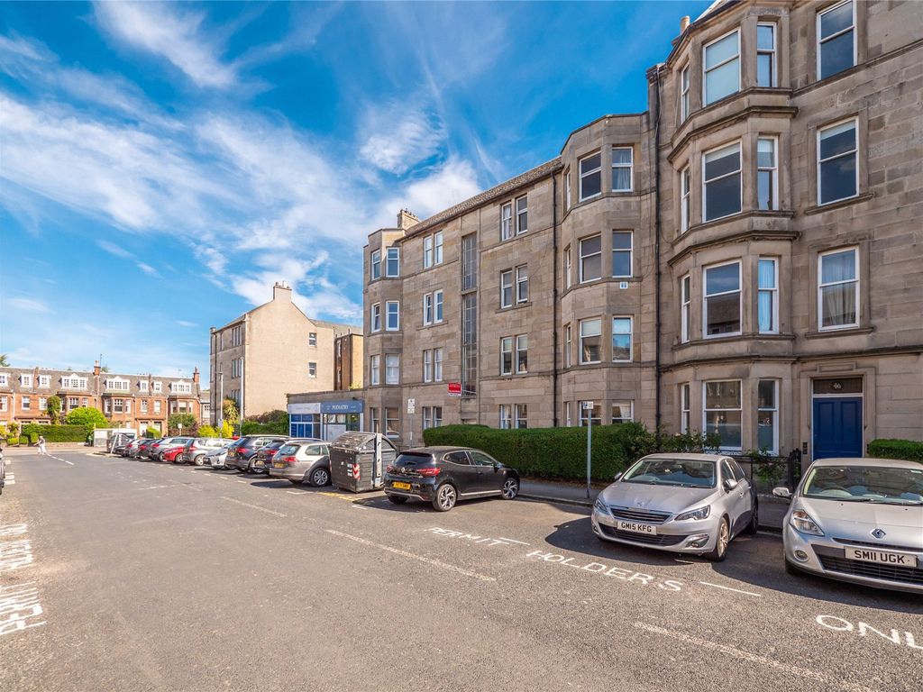48/2F1 Learmonth Grove Comely Bank Edinburgh EH4