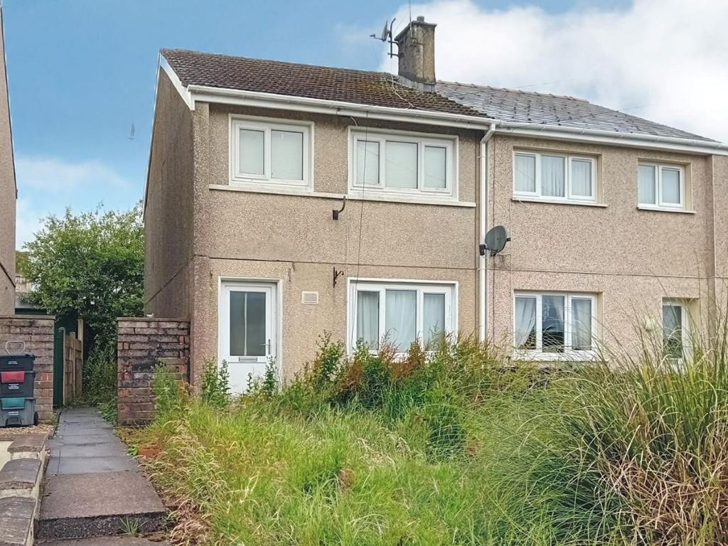 3 bed detached house for sale in 52 Brynawelon, Nantyglo, Ebbw Vale