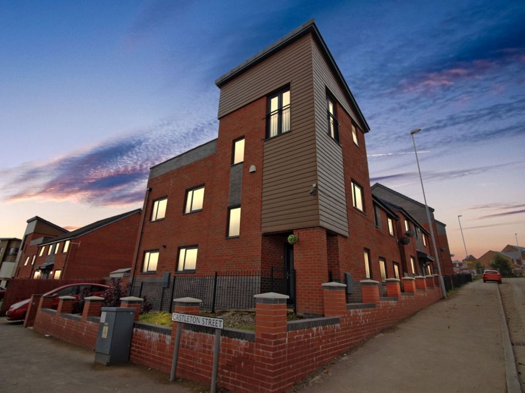 Castleton Street, Oldham OL9  