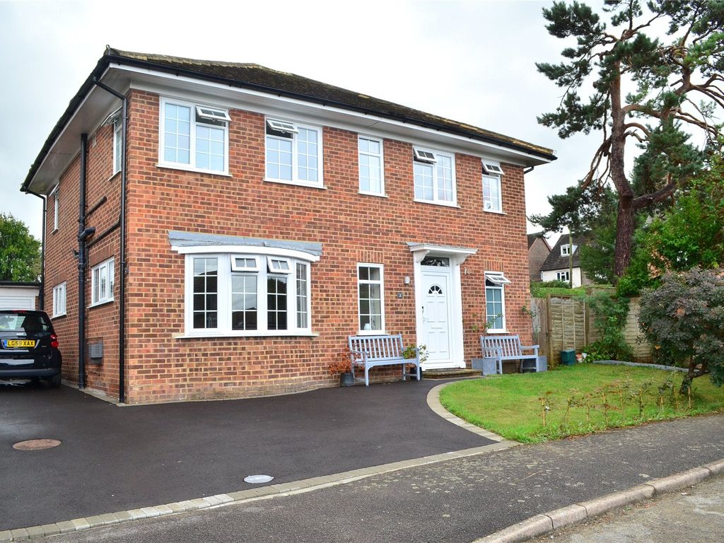 4 bed detached house for sale in Dormansland, Lingfield, Surrey RH7 Zoopla
