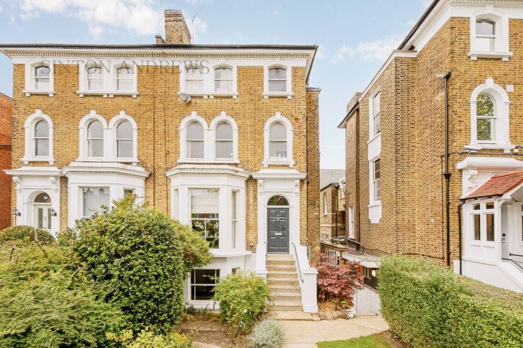 2 bed flat for sale in Castlebar Road, Ealing W5 Zoopla