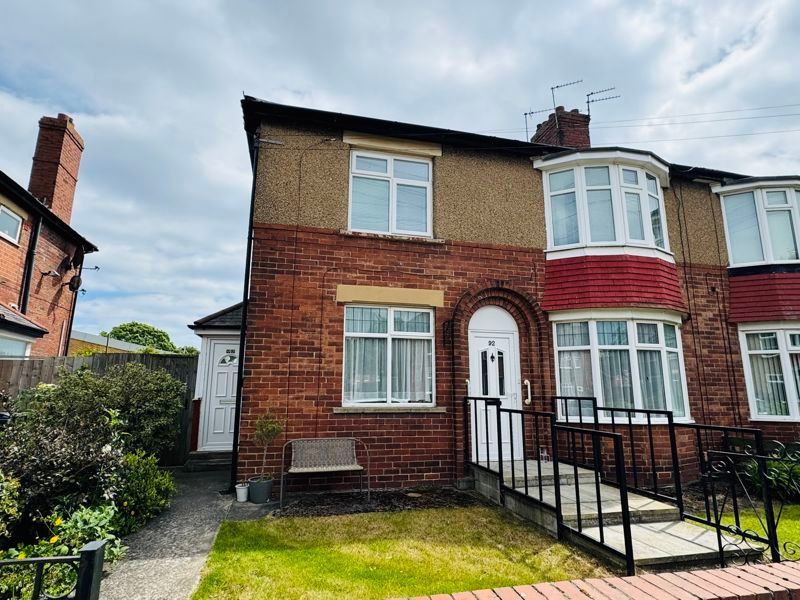 2 bed flat for sale in Closefield Grove, Monkseaton Village, Whitley