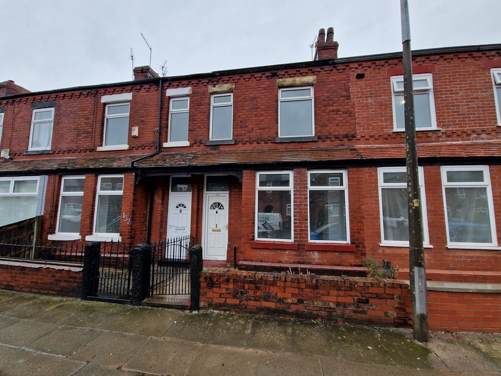 3 bed semidetached house to rent in Anson Street, Eccles, Manchester