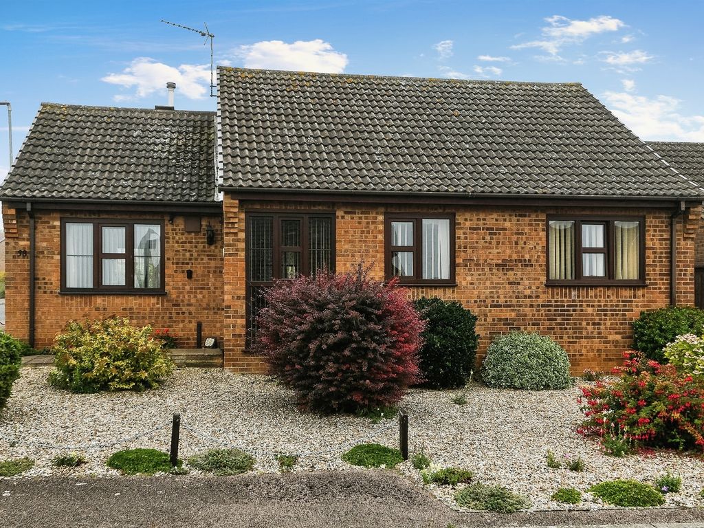 3 bed semidetached bungalow for sale in Andrews Place, Hunstanton PE36