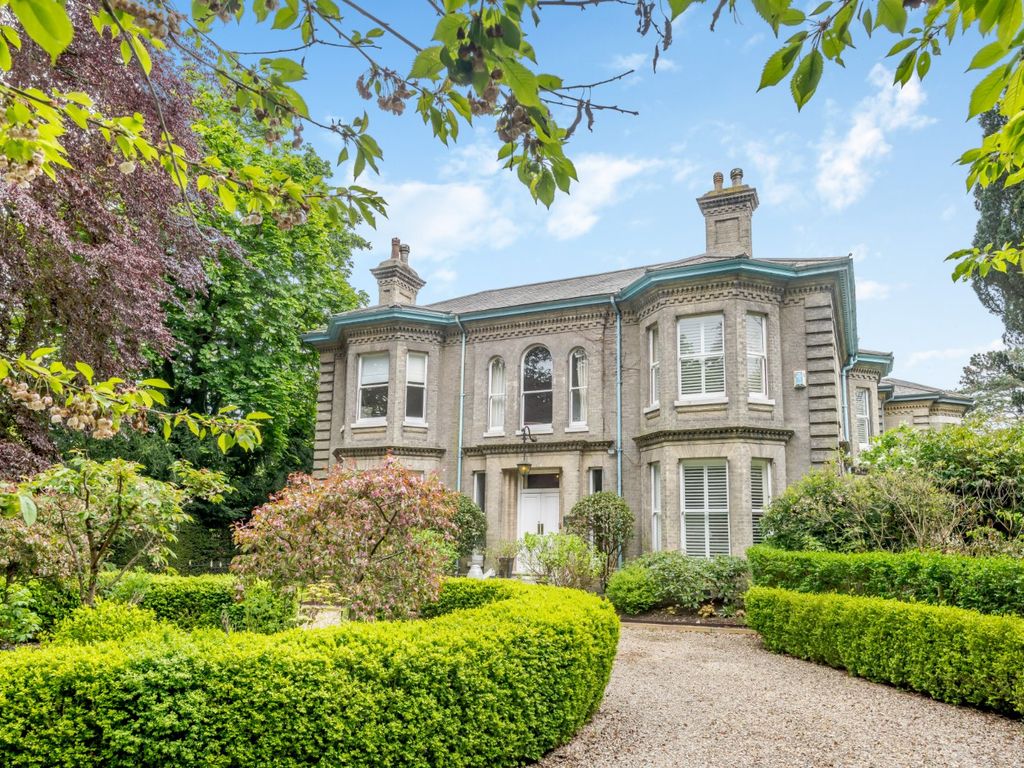 3 bed semidetached house for sale in Newmarket Road, Norwich, Norfolk