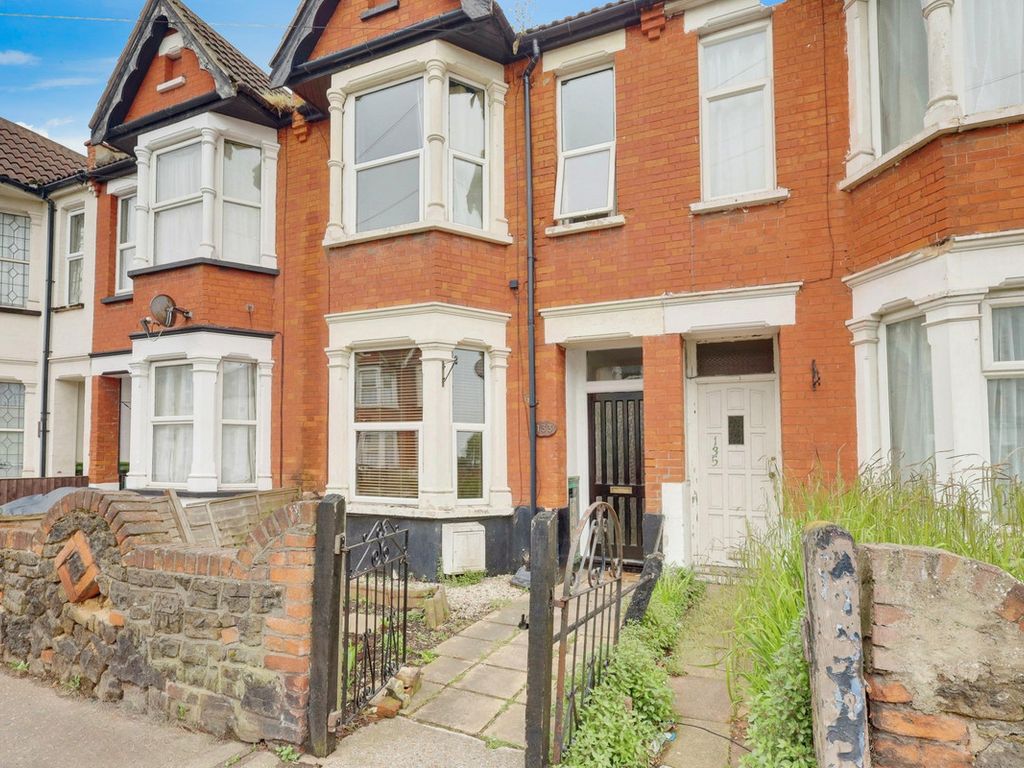 2 bed terraced house for sale in Bournemouth Park Road, SouthendOnSea