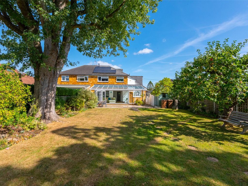 4 bed semidetached house for sale in Westwood Lane, Normandy