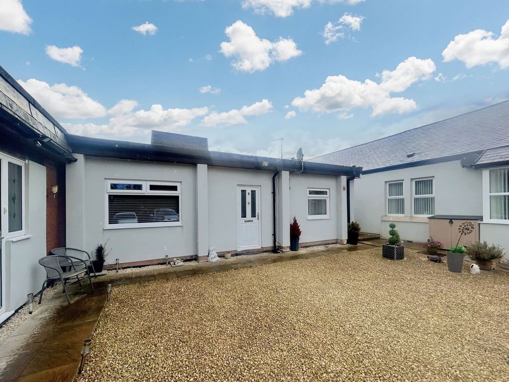 2 bed bungalow to rent in Albion Way, Blyth NE24, £595 pcm Zoopla